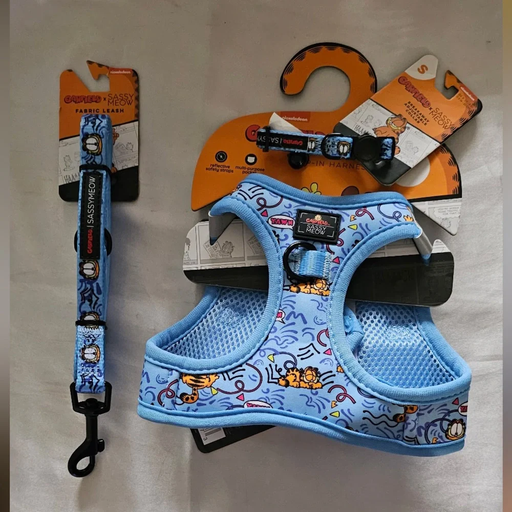 Disney Sassy Meow Blue Garfield Harness, Collar and Leash Set (S)